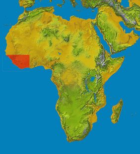 Karte von Afrika. Das Ebola-Virus breitet sich in der rot markierten Region aus.